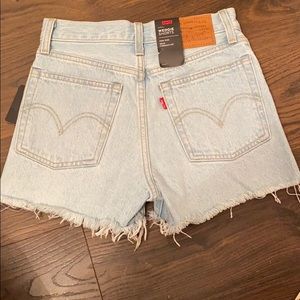Levi’s Wedgie Shorts